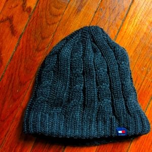 Gray Tommy Hilfiger hat